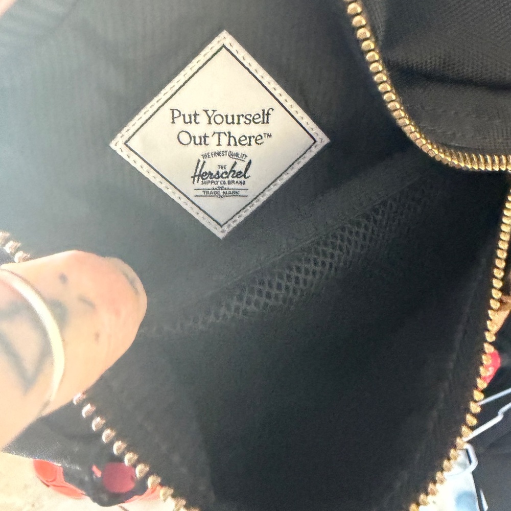 Herschel Crossbody bag - Picture 4 of 4